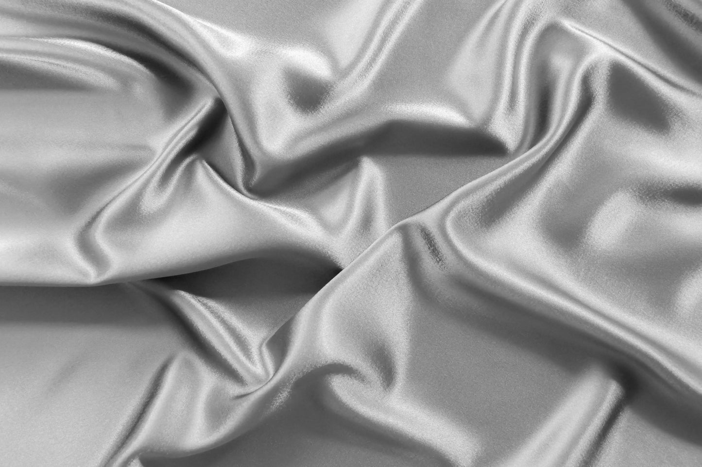 Grijs satijn kussensloop