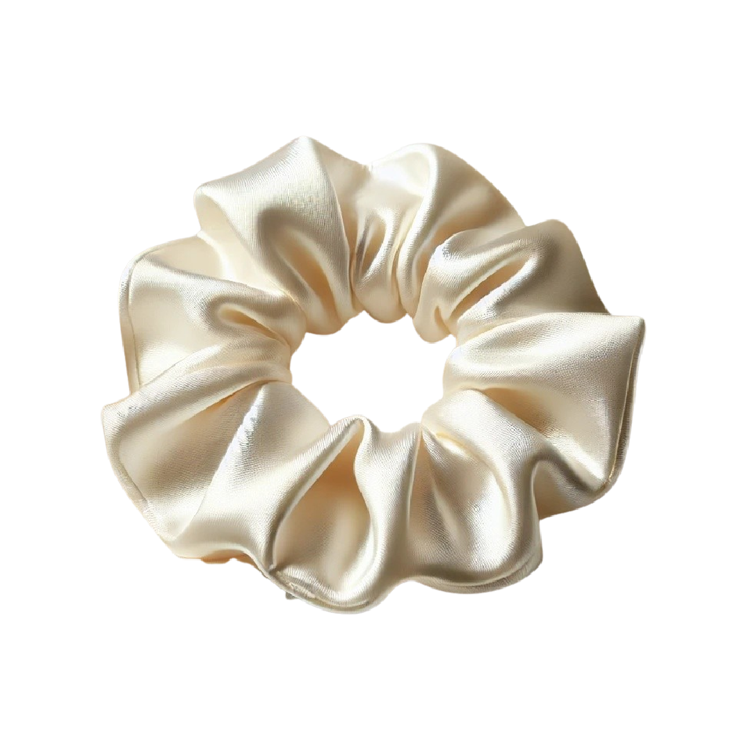 Off white satijn scrunchie
