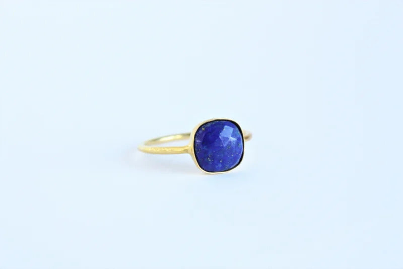 Lapis lazuli ring