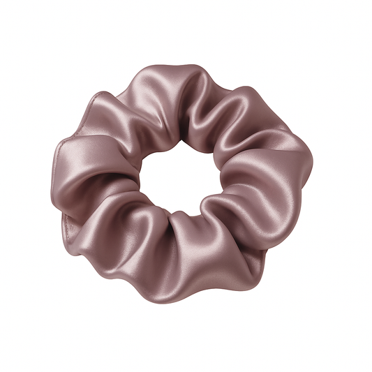 Vergrijsd paars satijn scrunchie