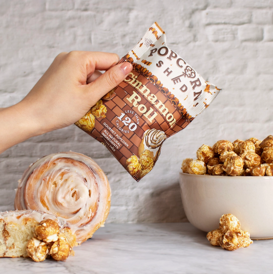 Cinnamon roll popcorn